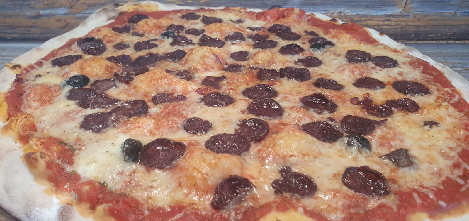 Pizza Figatelli